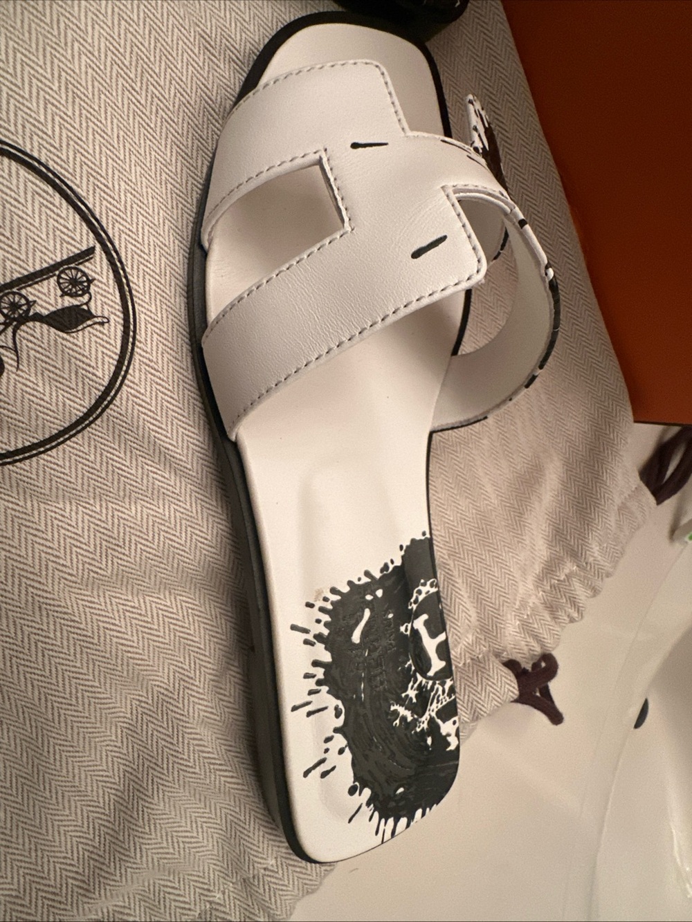 Hermes White and Black Oran Splash Slide Sandals - Picture 8 of 9